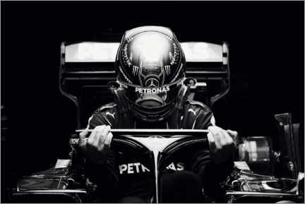 Póster  Lewis Hamilton en su coche de carreras
