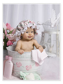 Póster  Baby in flowery bucket - Eva Freyss